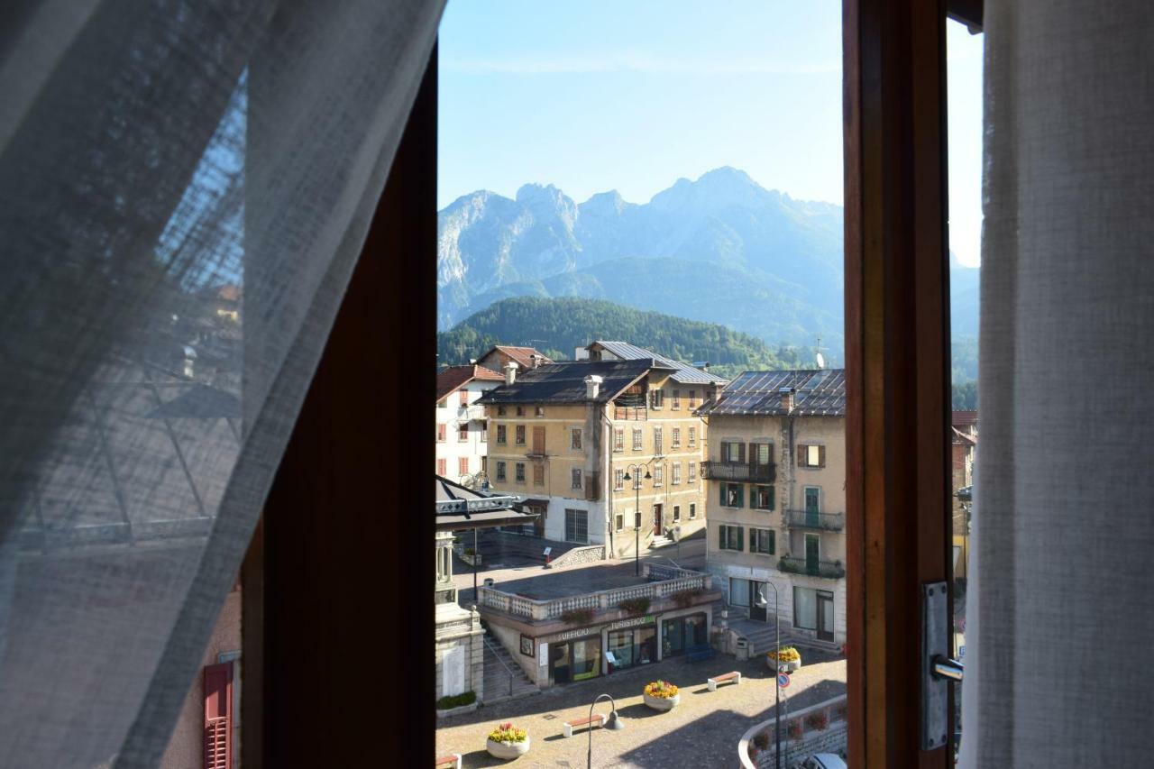 Lozzo Cadore Lozzo Di Cadore - Dolomiti - Piazza IV Novembre מראה חיצוני תמונה
